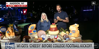Wisconsin Fans Get Cheesy Before College Football Kickoff